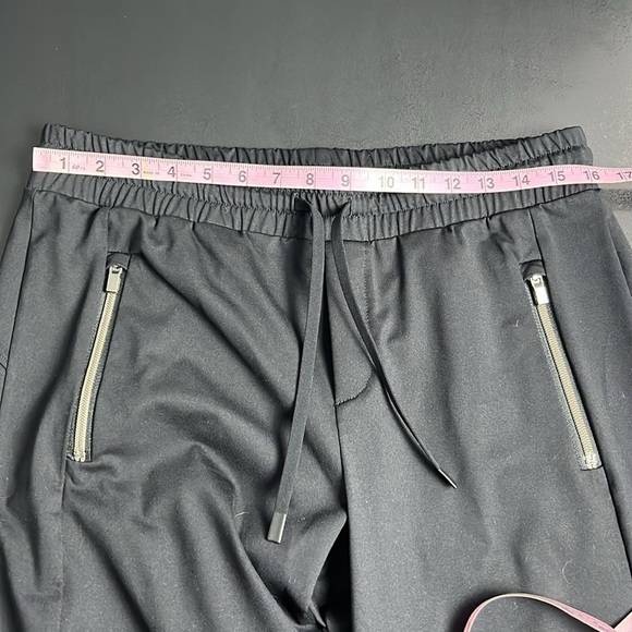 Athleta hilltop jogger 383900 black size medium two front zipper pocket EUC - Picture 4 of 12